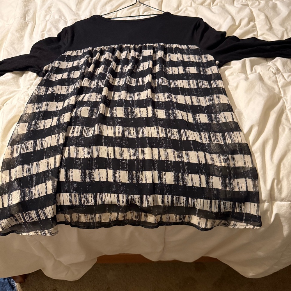 Elbow length blouse